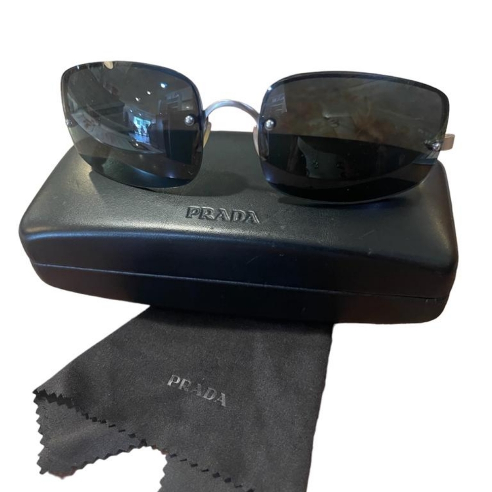 PRADA SUNGLASSES - Picture 9 of 11